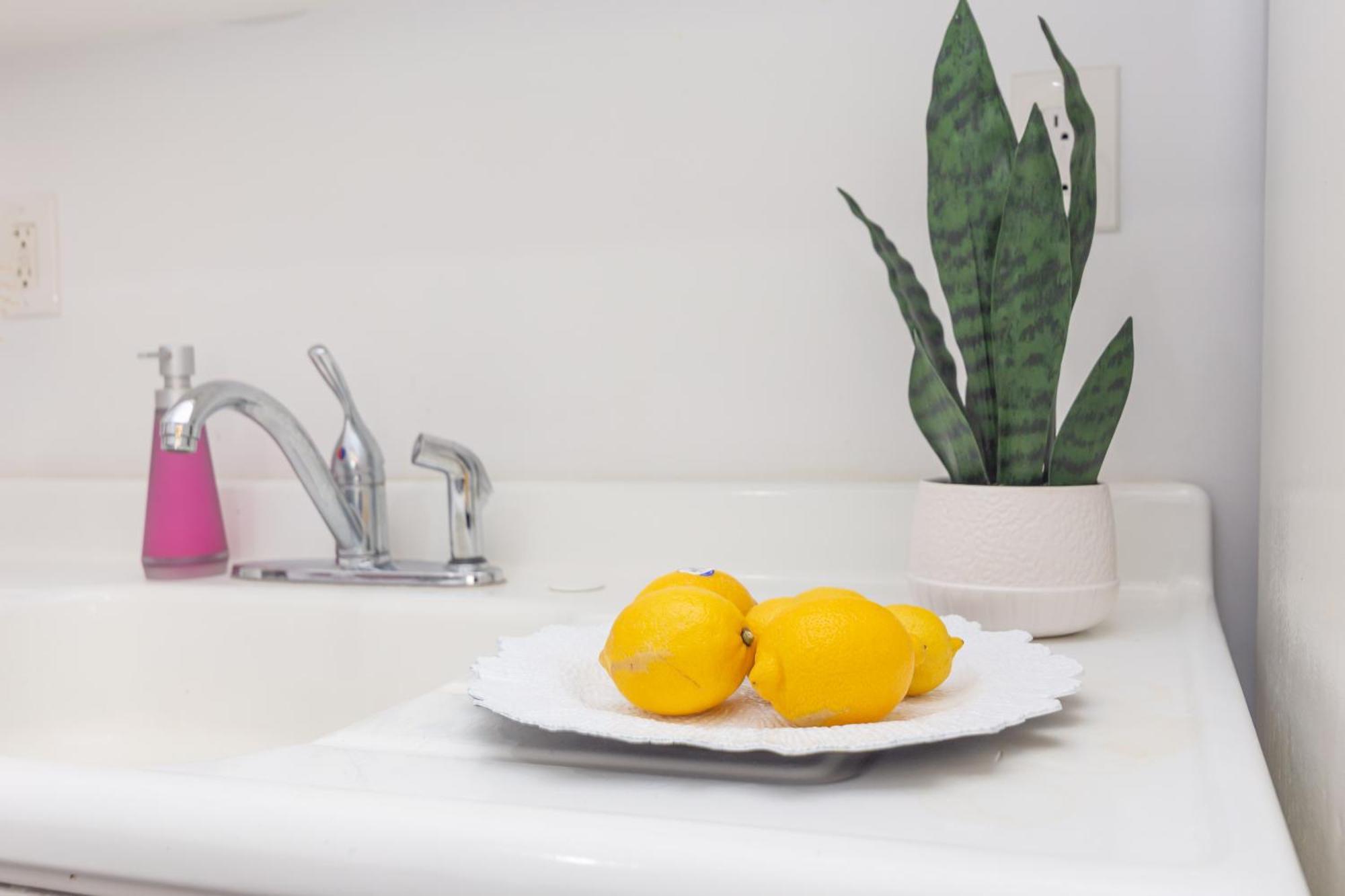 Miami Two Bedroom Apartment - Heart Of Wynwood & Edgewater - Private Parking Spot Luaran gambar